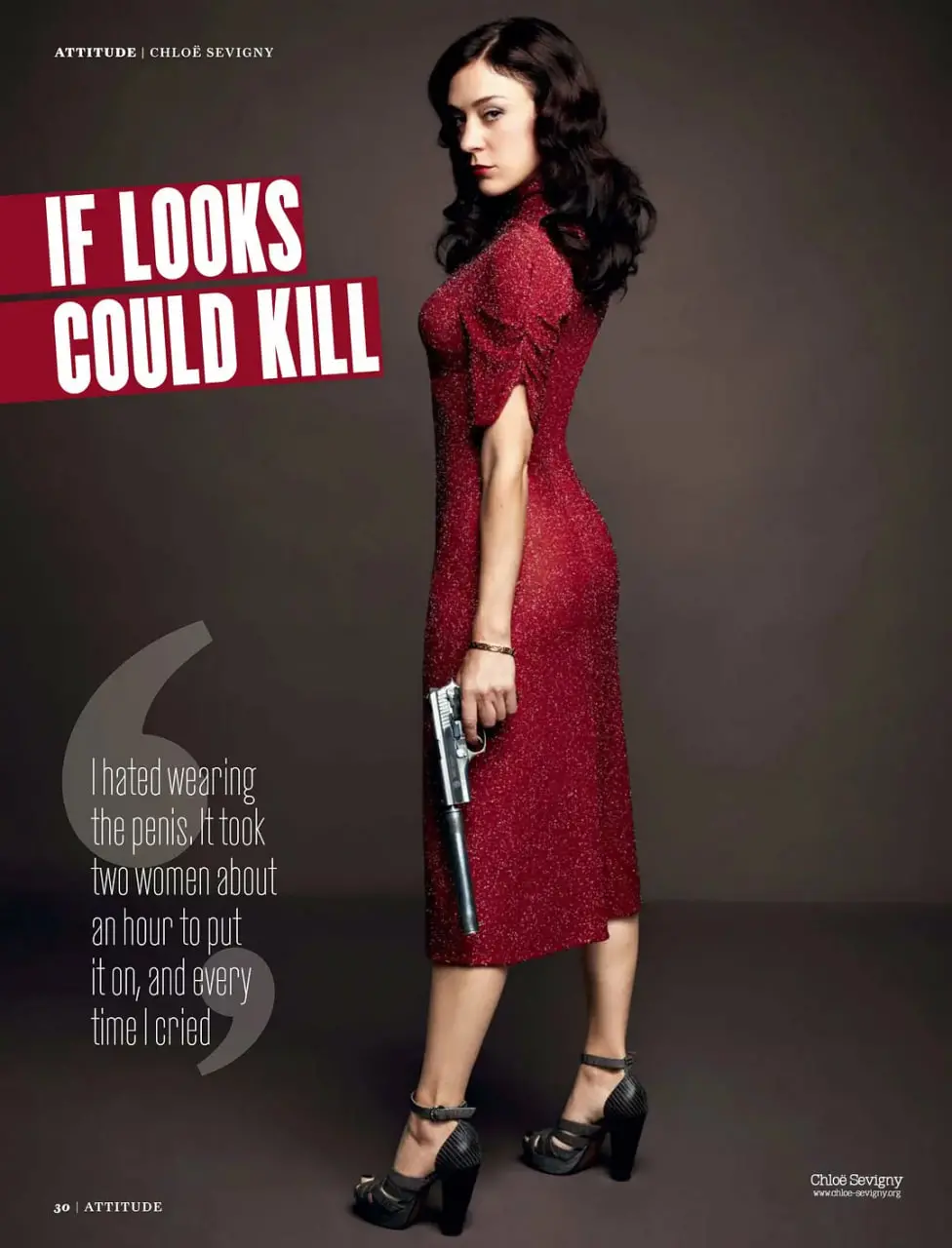 《变性双面杀手》：性别反转下的致命诱惑与权力游戏，挑战你的道德底线！